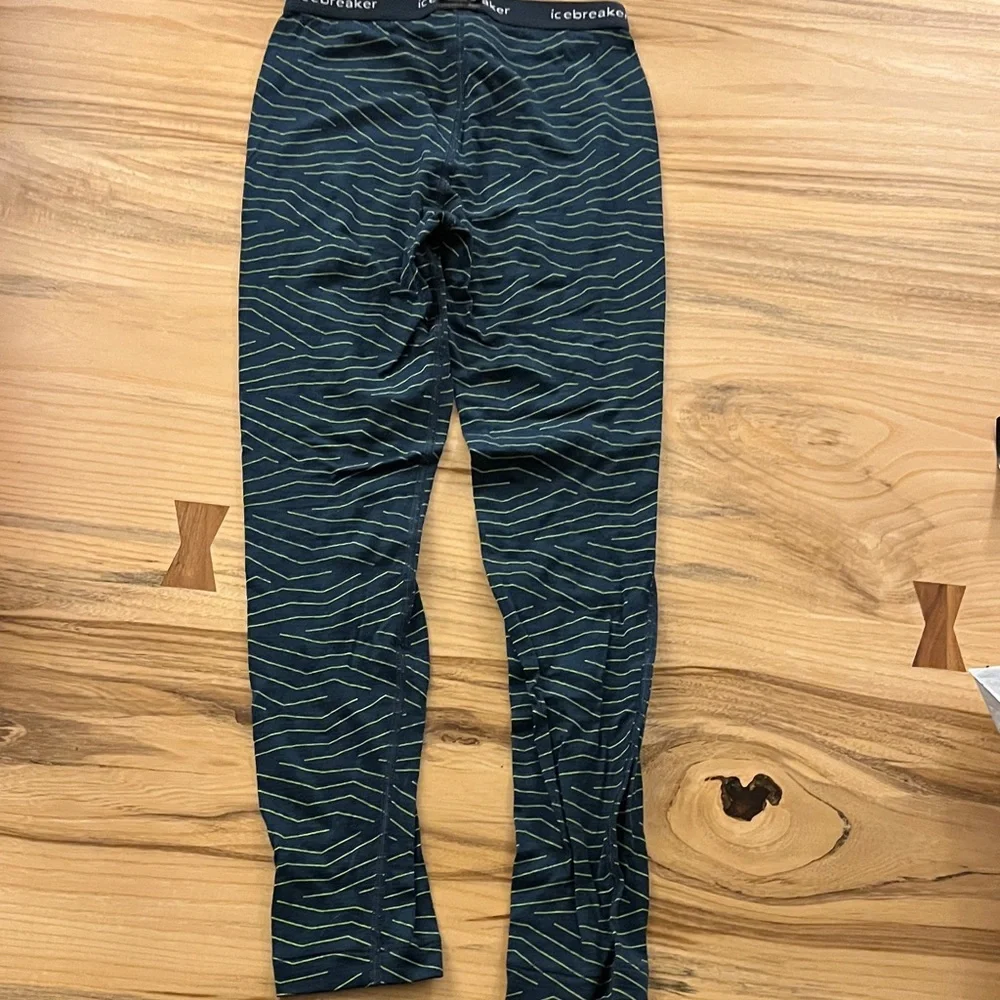 Icebreaker Kids' Navy and Green Patterned Leggings - Picture 4 of 4